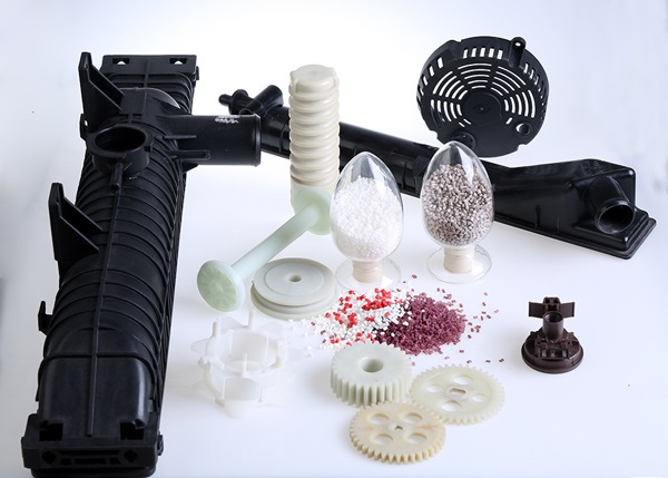 當尼龍改性材料遇到汽車行業,是機遇還是挑戰?